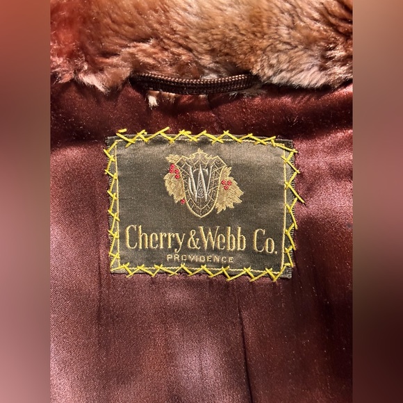 Cherry & Webb Co. - Genuine Laskin Mouton Dyed Lamb Fur Coat - Vintage Fur Coat - Picture 5 of 9